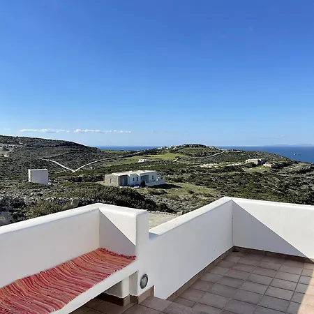Thymári House Villa *