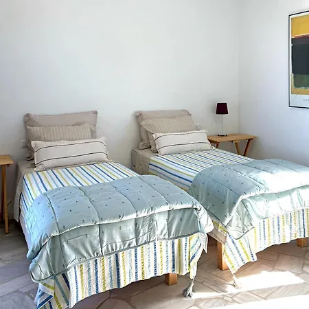 Thymári House Párosz