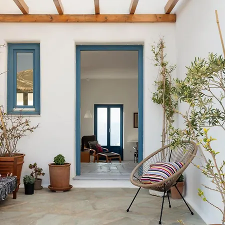 Thymári House Villa