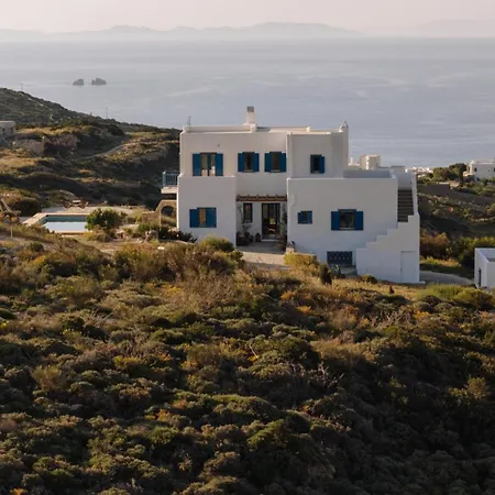 Thymári House Villa *
